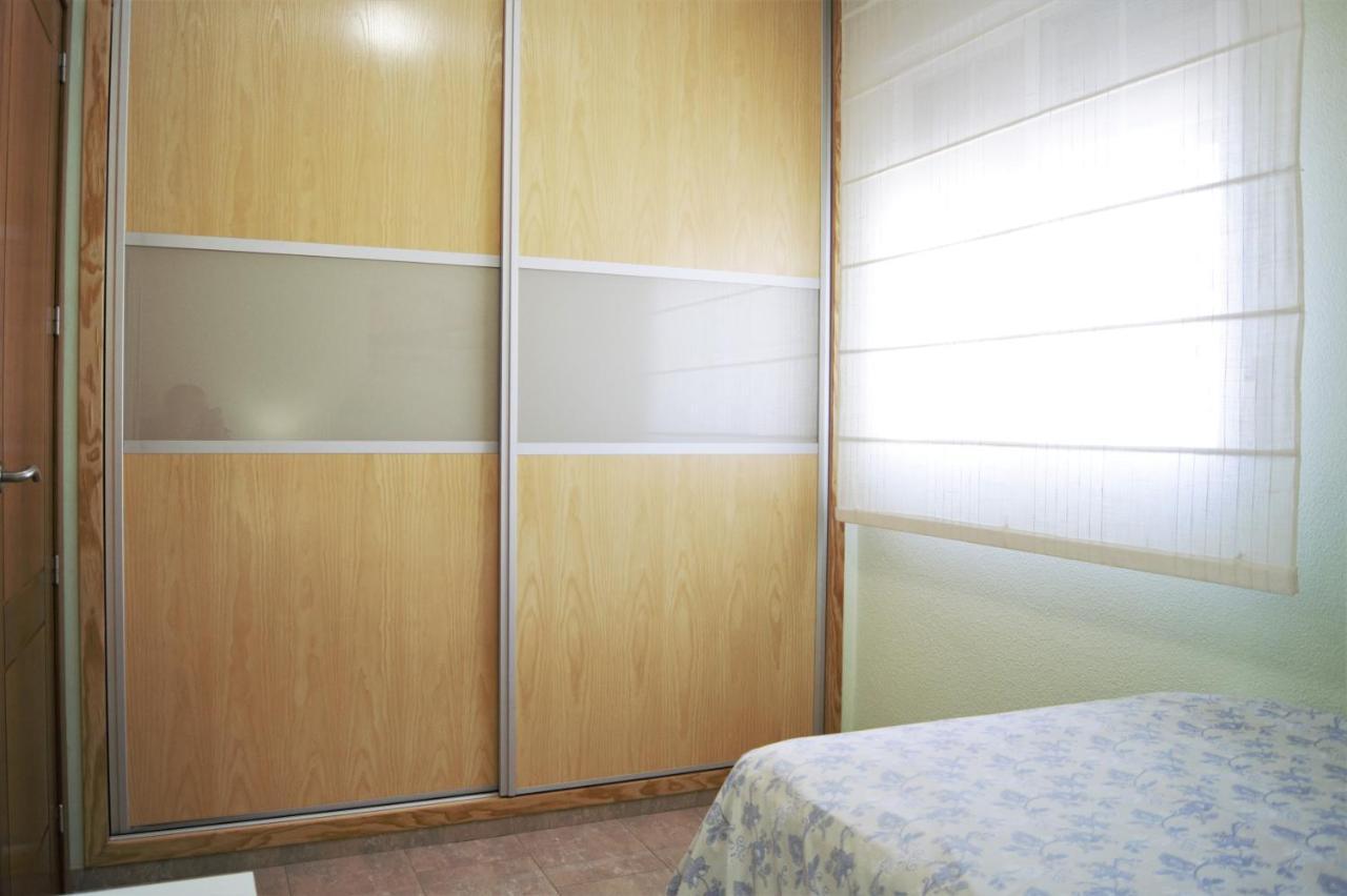 Amplio Piso 8 Mts Mezquita - Wifi - A/C - Parking Cordoba Exterior photo
